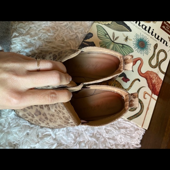 Matisse Wilder leopard print leather ankle boots - Picture 8 of 9